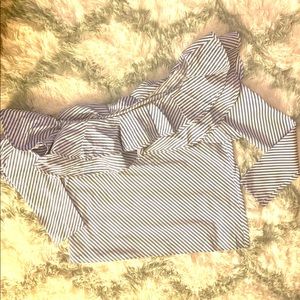 Stripped ruffle top